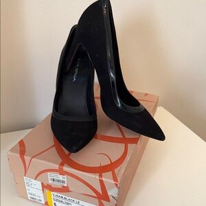 Via Spiga Classic Black Heels